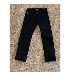 Brave Star Strongman Black on Black Selvage 30X30 NWOT